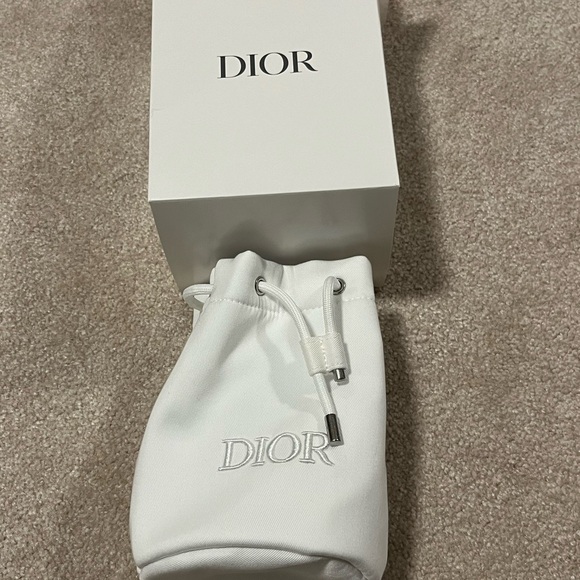 Dior Trousse pouch drawstring bucket bag Brand New in Box - Picture 2 of 5